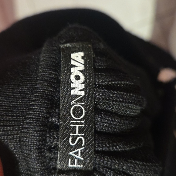 Fashion Nova Karenna Maxi Dress L NWOT - Picture 10 of 12